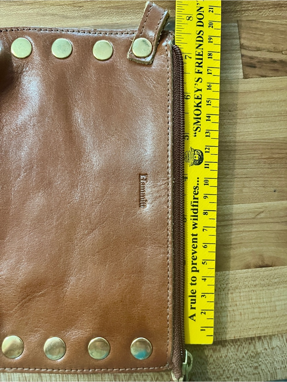 Hammitt tan leather zip pouch/ clutch/cosmetic bag/ purse organizer, like new - Picture 7 of 9